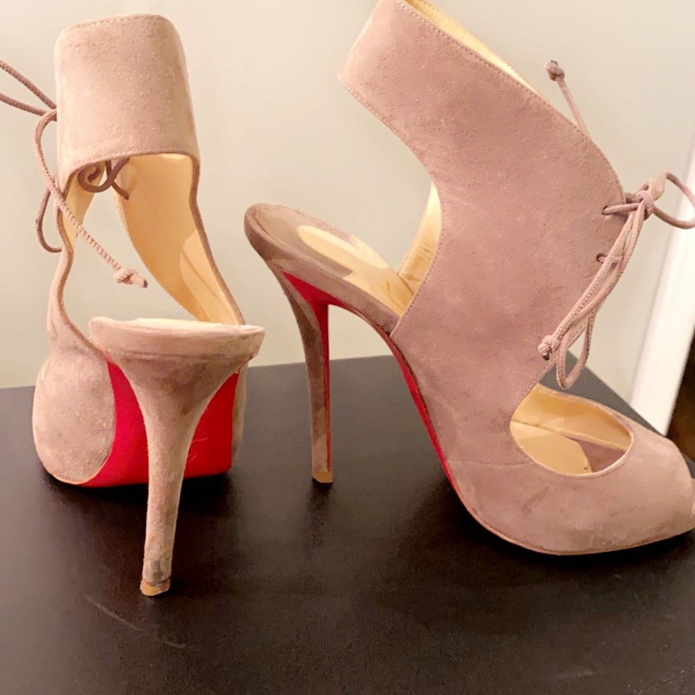 Authentic Christian Louboutin peep toe suede lace up bootie Nude, size 38.5/8.5